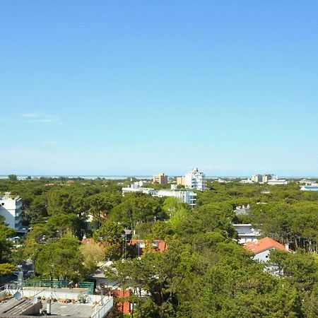 Lignano Pineta With Sea View Apartment Линяно Сабиадоро Екстериор снимка