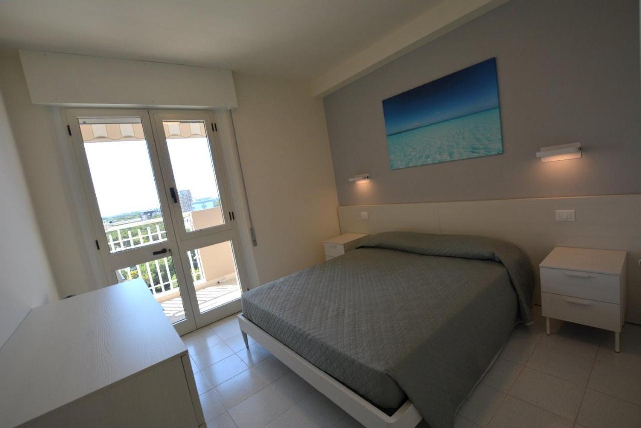 Lignano Pineta With Sea View Apartment Линяно Сабиадоро Екстериор снимка