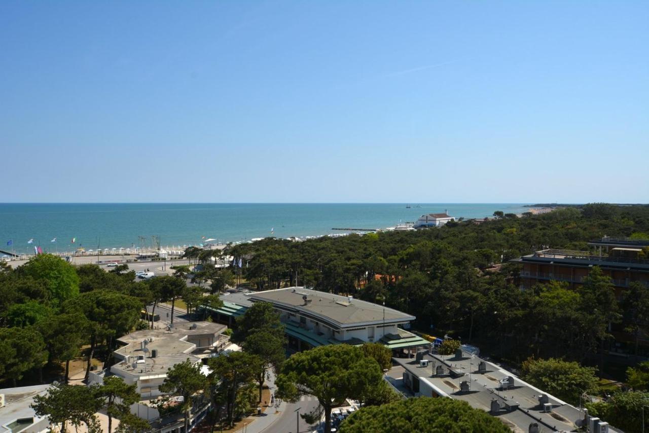 Lignano Pineta With Sea View Apartment Линяно Сабиадоро Екстериор снимка