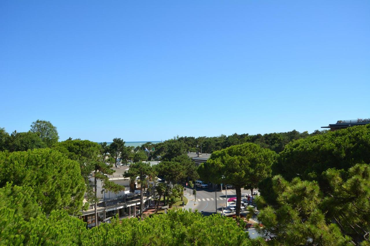 Lignano Pineta With Sea View Apartment Линяно Сабиадоро Екстериор снимка